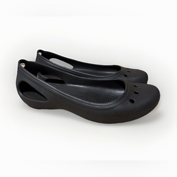 CROCS Shoes - Crocs Women's size 8 Kadee slip on ballet flats slip on shoes brown closed toe
